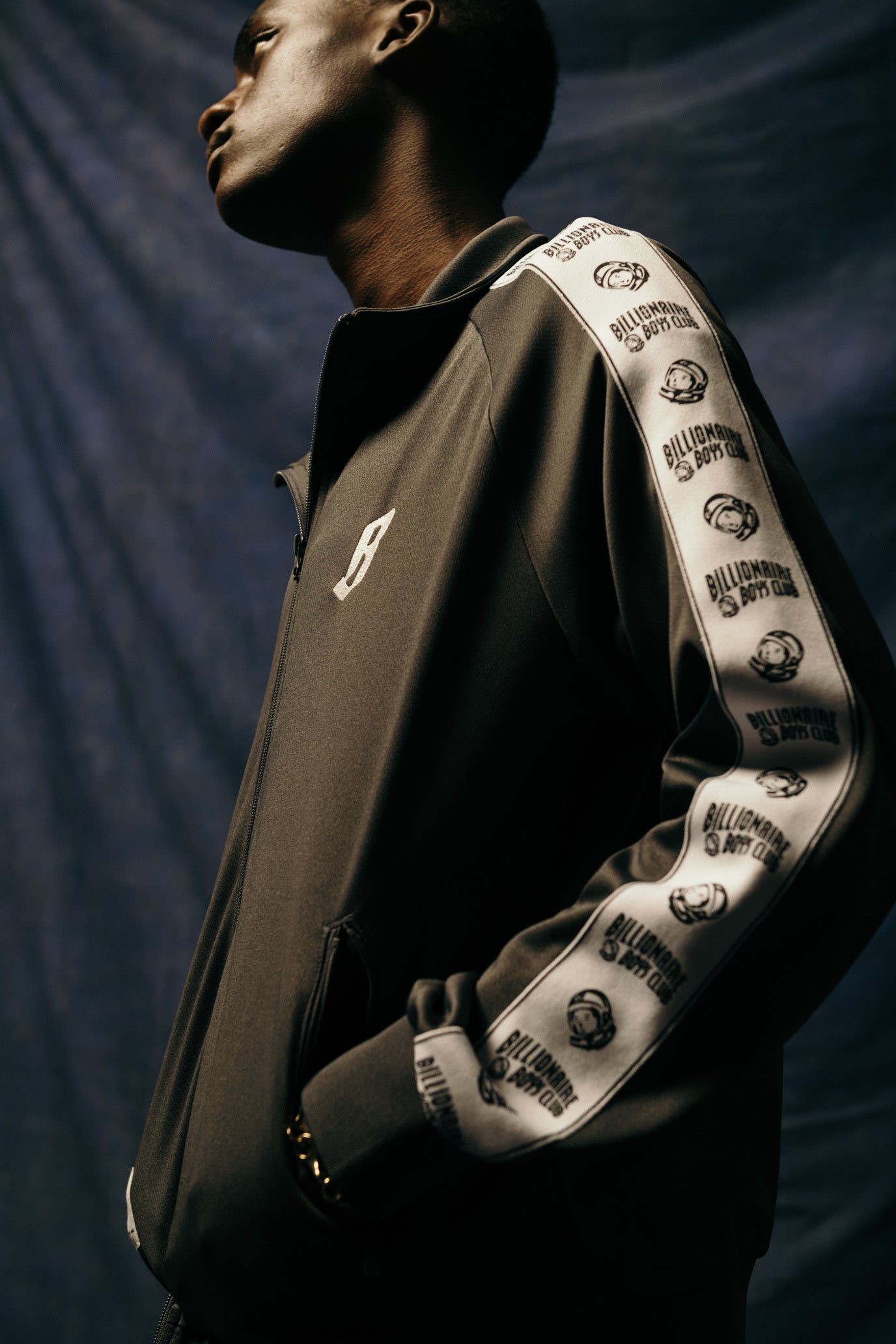 画像をギャラリービューアに読み込む, TRACK JACKET