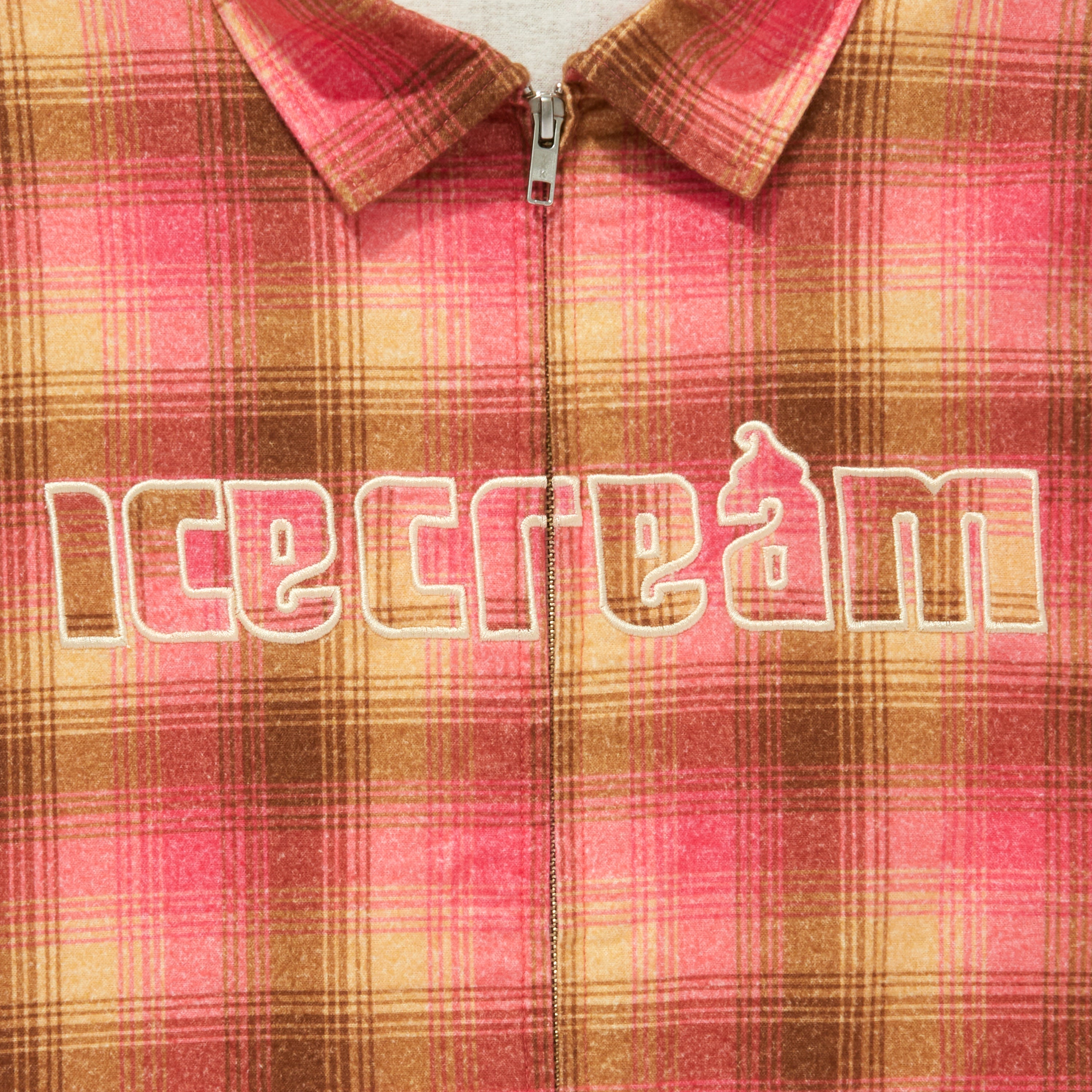 画像をギャラリービューアに読み込む, APPLIQUE LOGO FLANNEL CHECK ZIP UP SHIRT