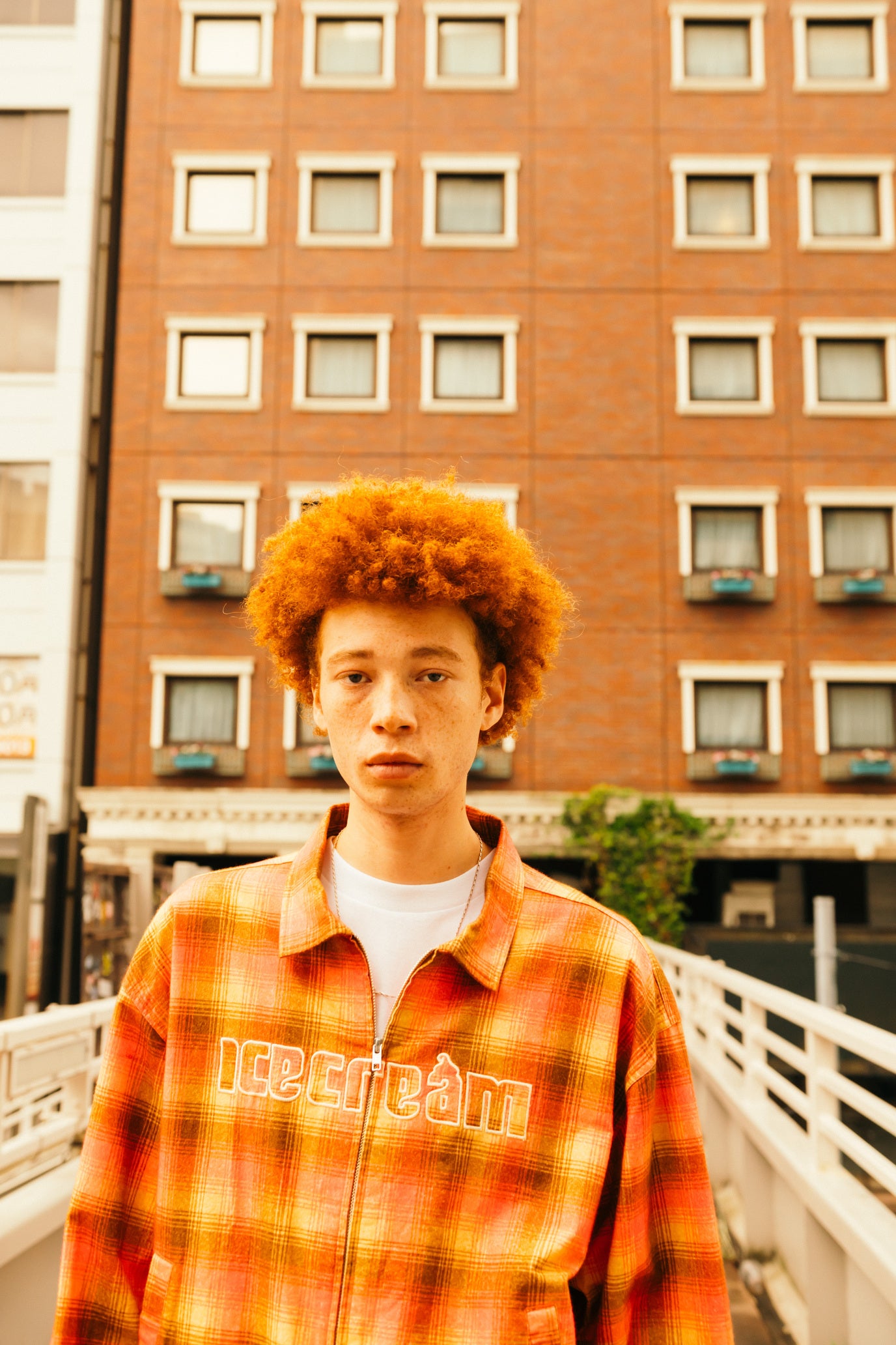 画像をギャラリービューアに読み込む, APPLIQUE LOGO FLANNEL CHECK ZIP UP SHIRT