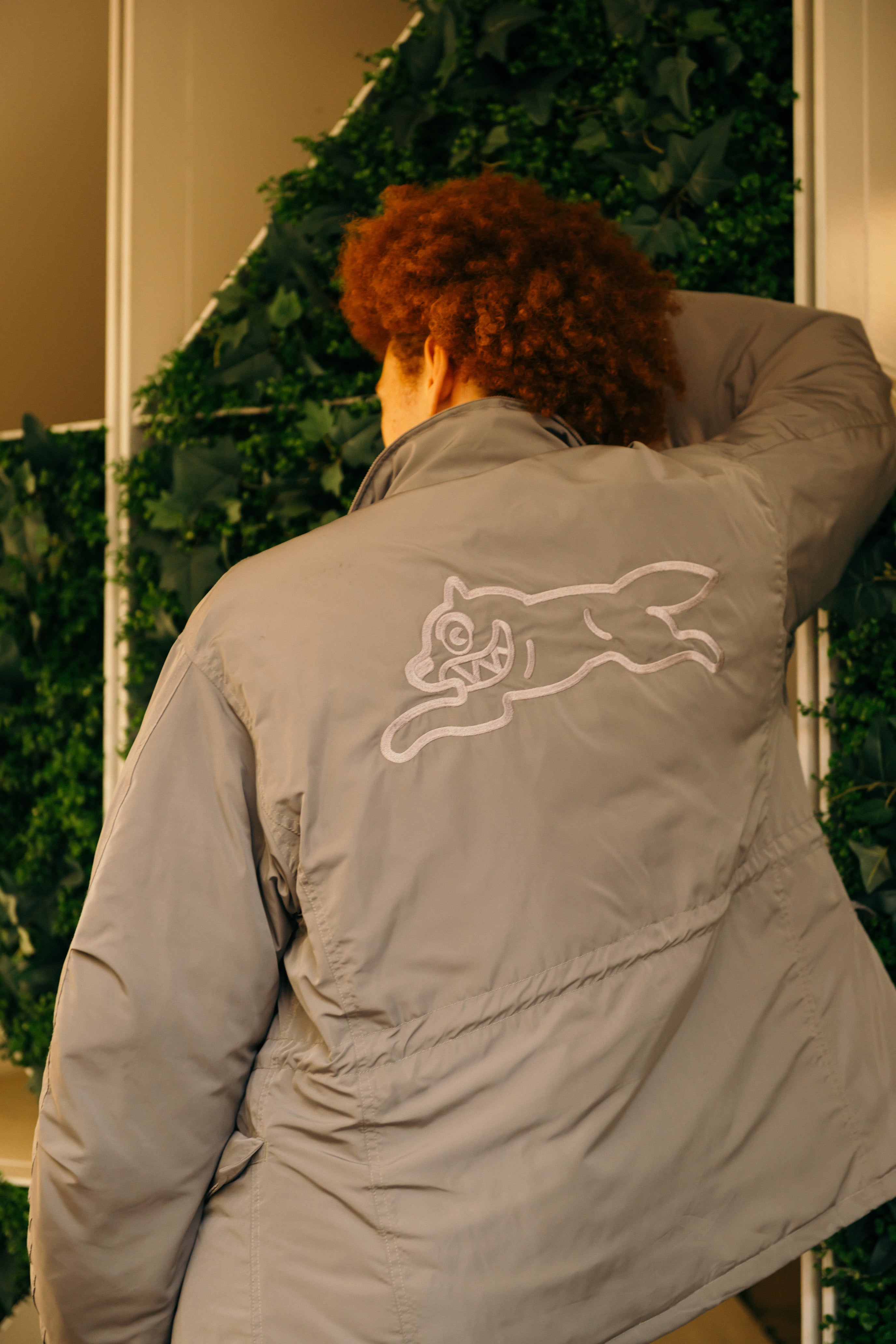 画像をギャラリービューアに読み込む, EMBROIDERED LOGO DOWN M-65