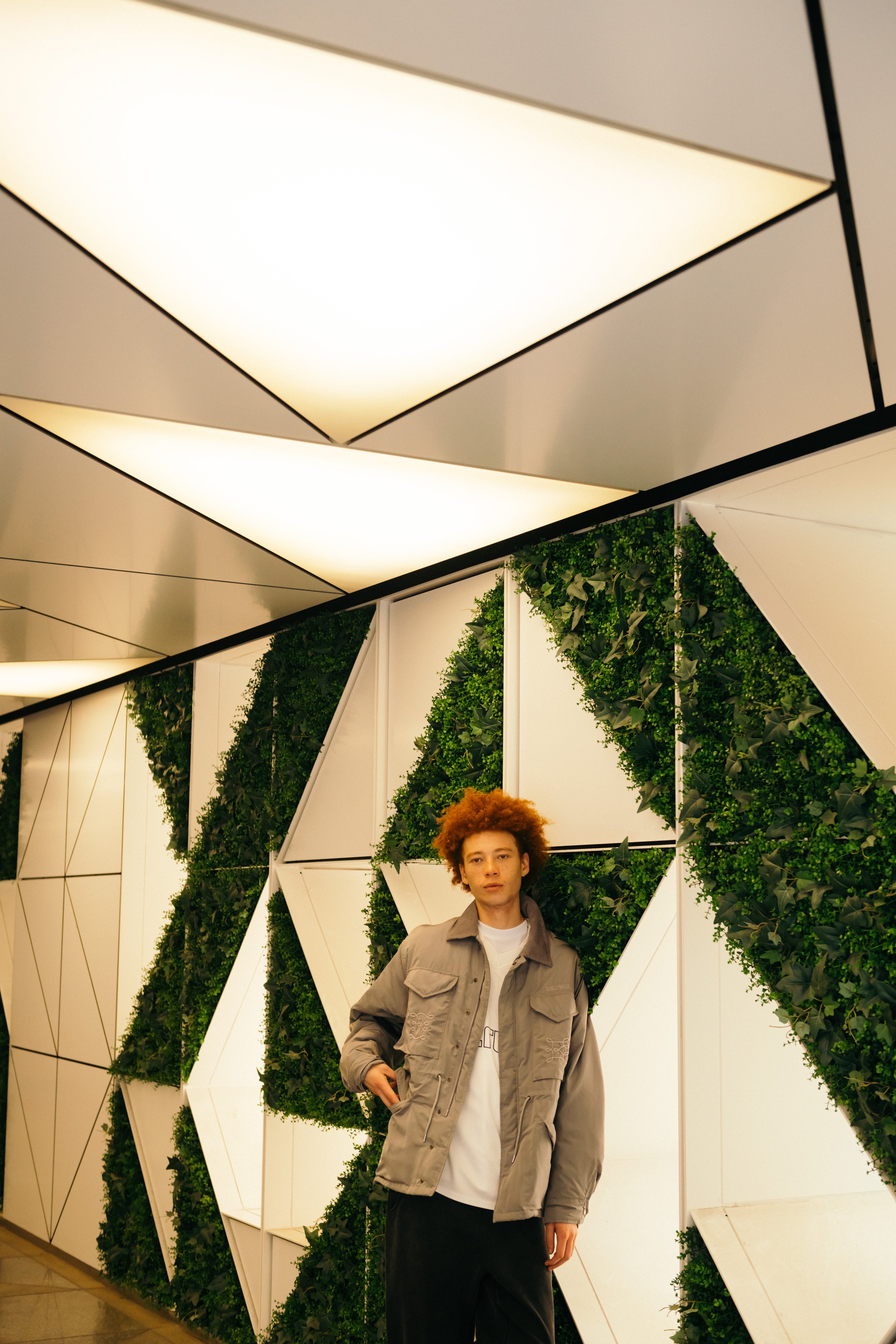 画像をギャラリービューアに読み込む, EMBROIDERED LOGO DOWN M-65