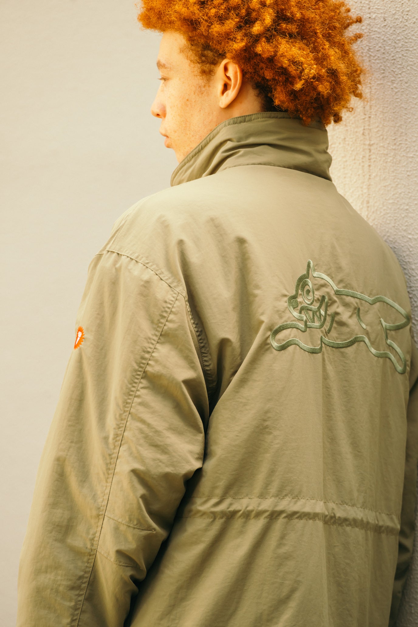 画像をギャラリービューアに読み込む, EMBROIDERED LOGO NYLON COAT