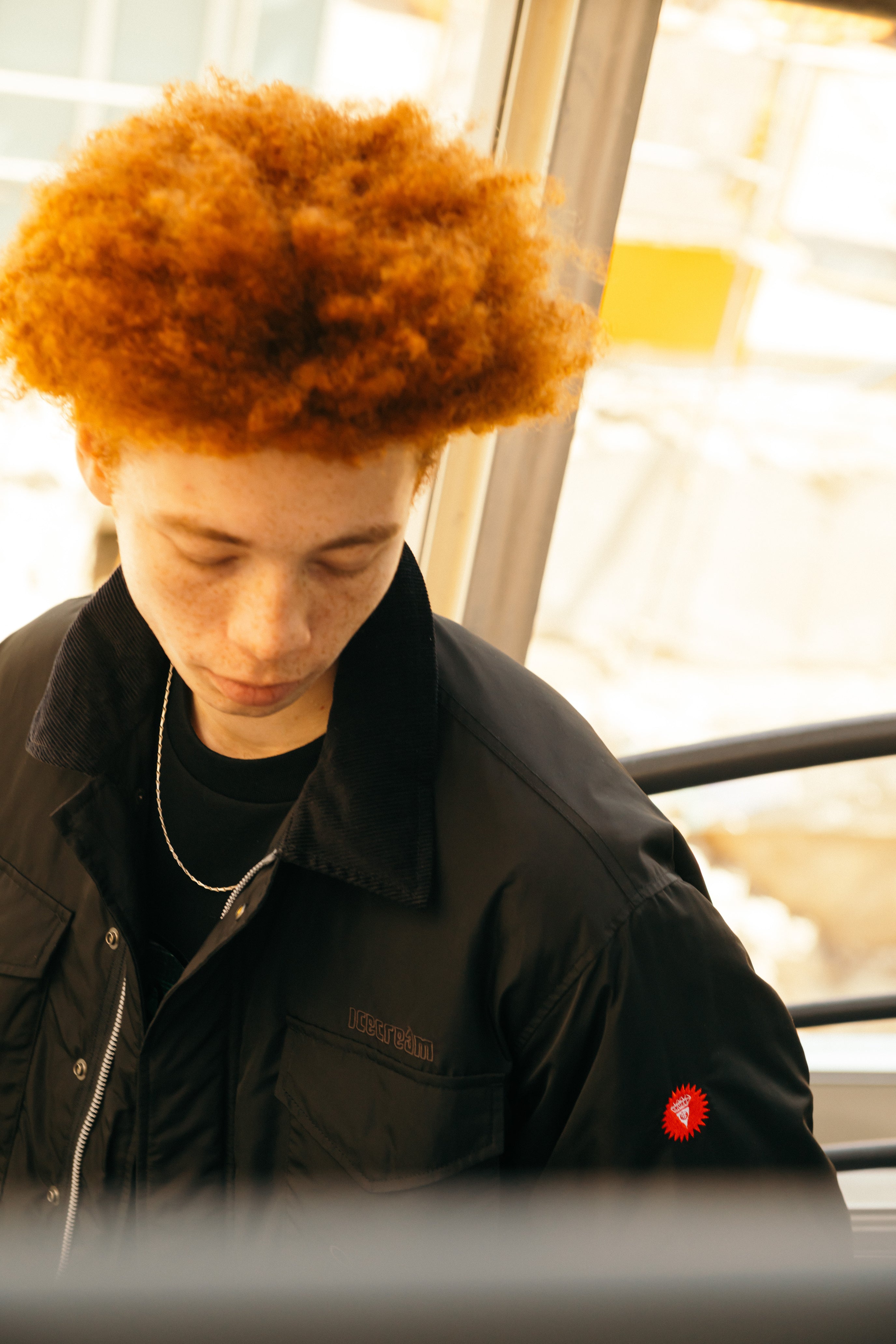 画像をギャラリービューアに読み込む, EMBROIDERED LOGO DOWN M-65