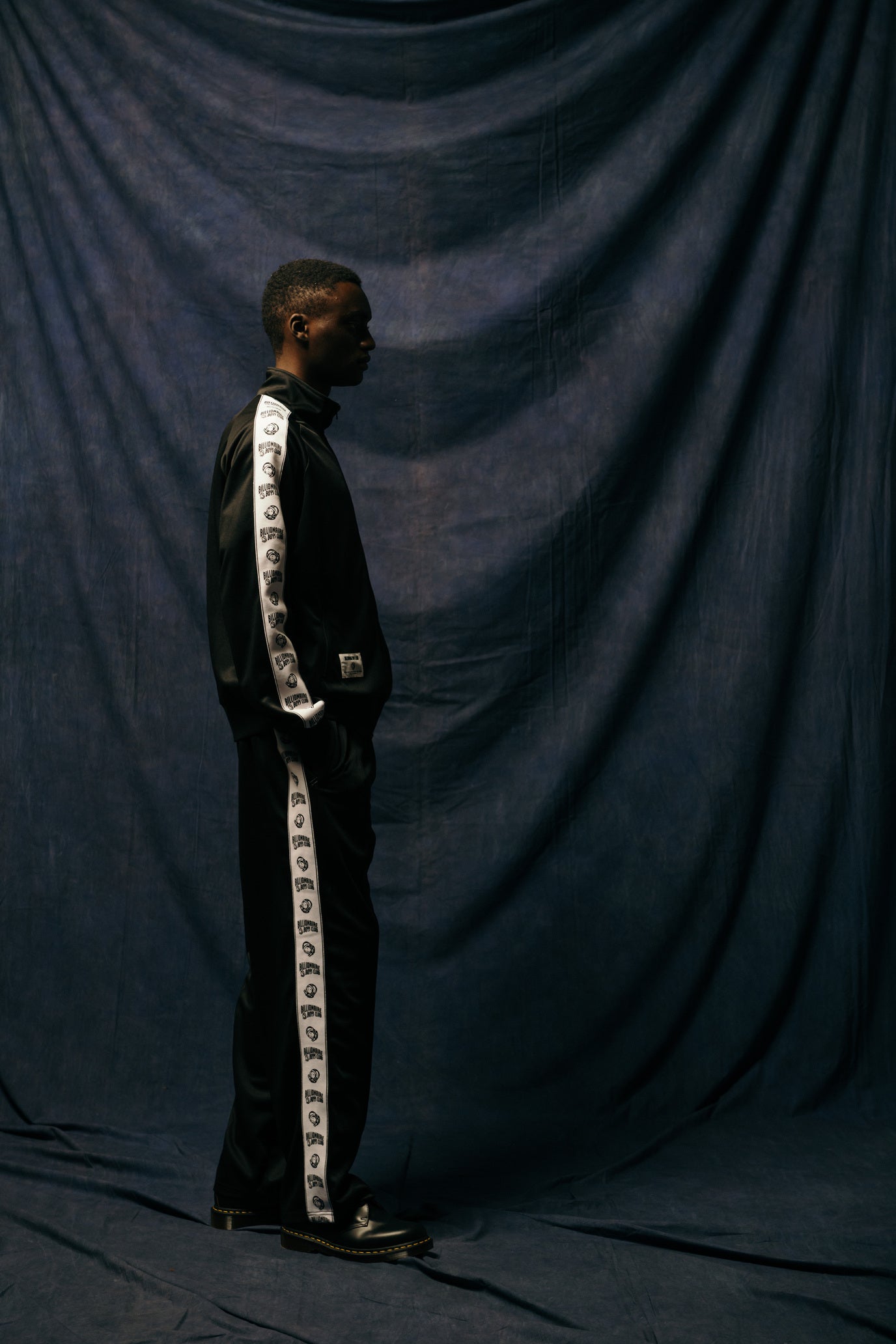Load image into Gallery viewer, TRACK PANTS
