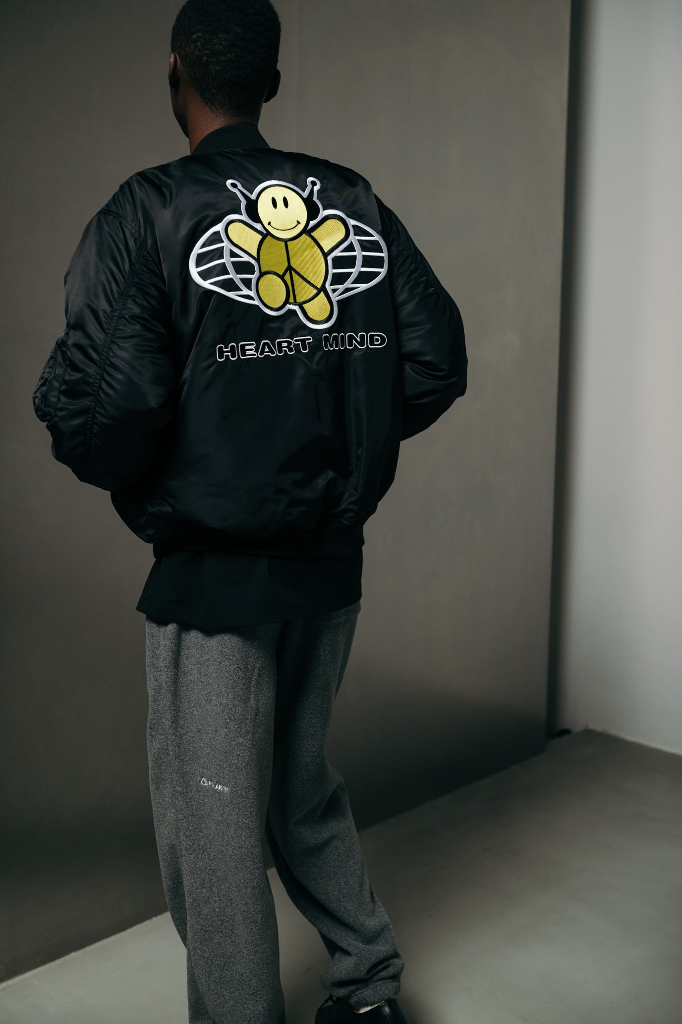 Load image into Gallery viewer, EMBROIDERED LOGO MA-1
