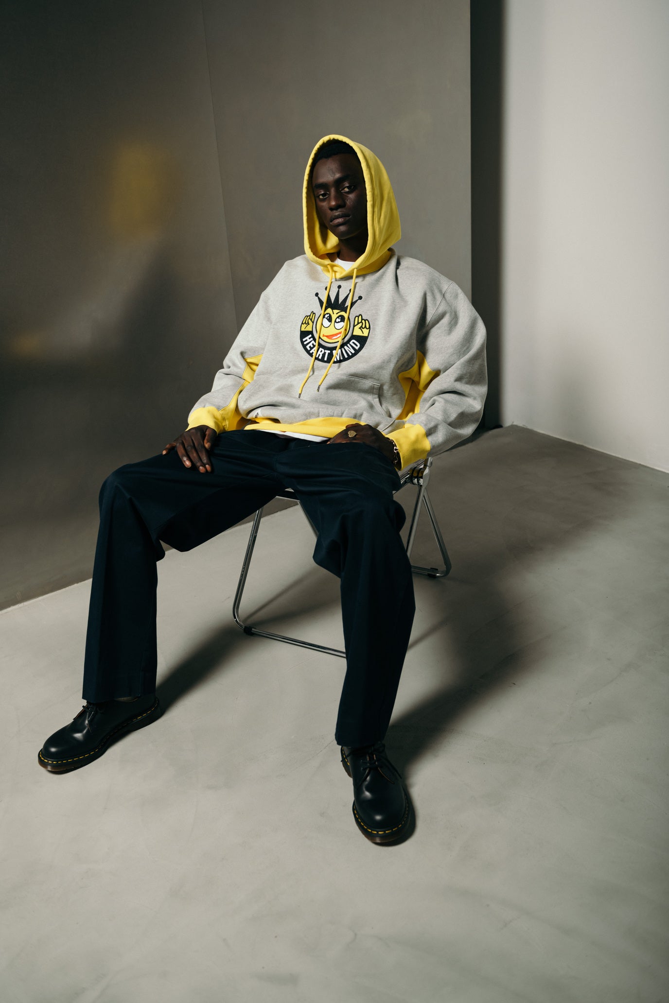 画像をギャラリービューアに読み込む, SWITCHING HOODIE
