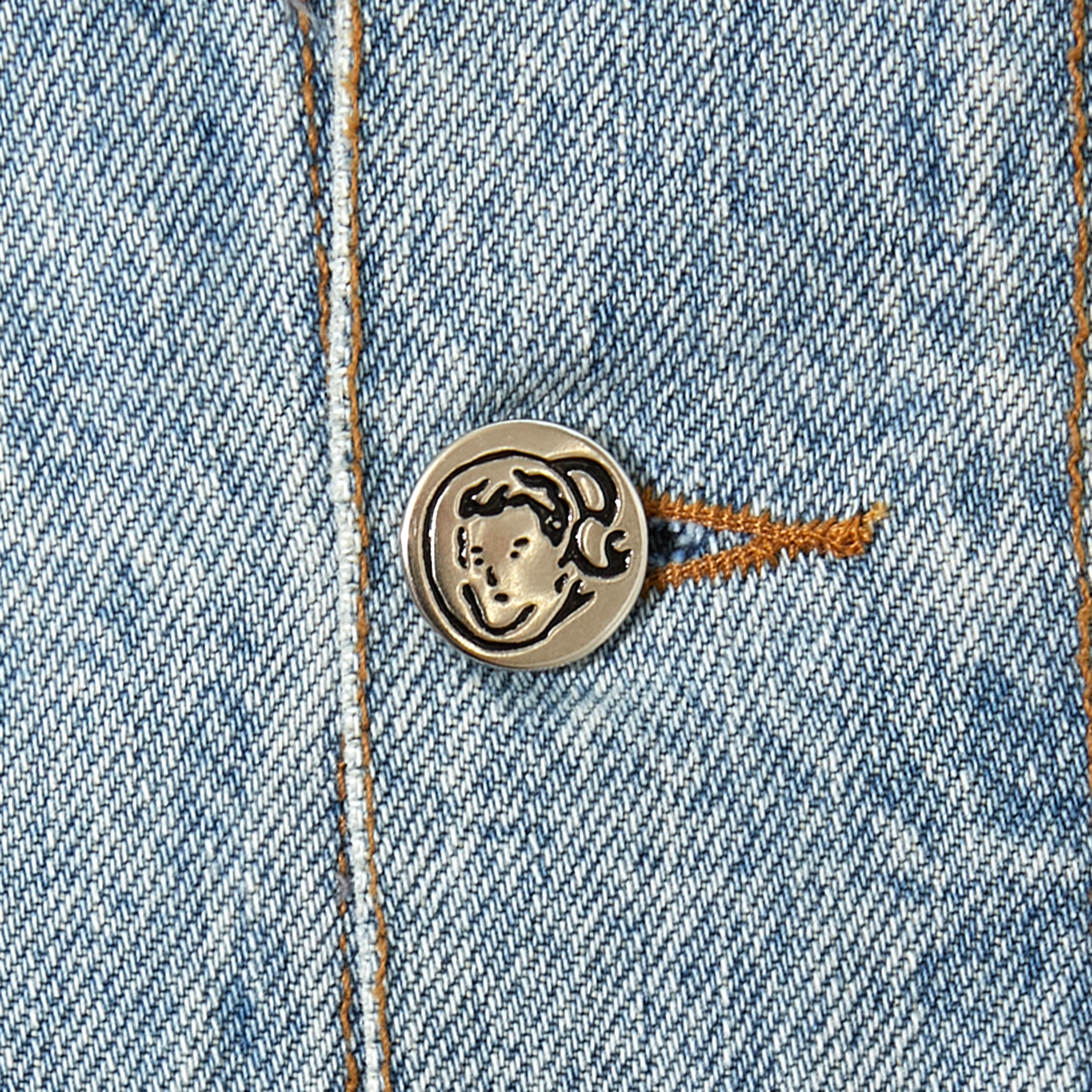 Load image into Gallery viewer, WASHED DENIM JACKET
