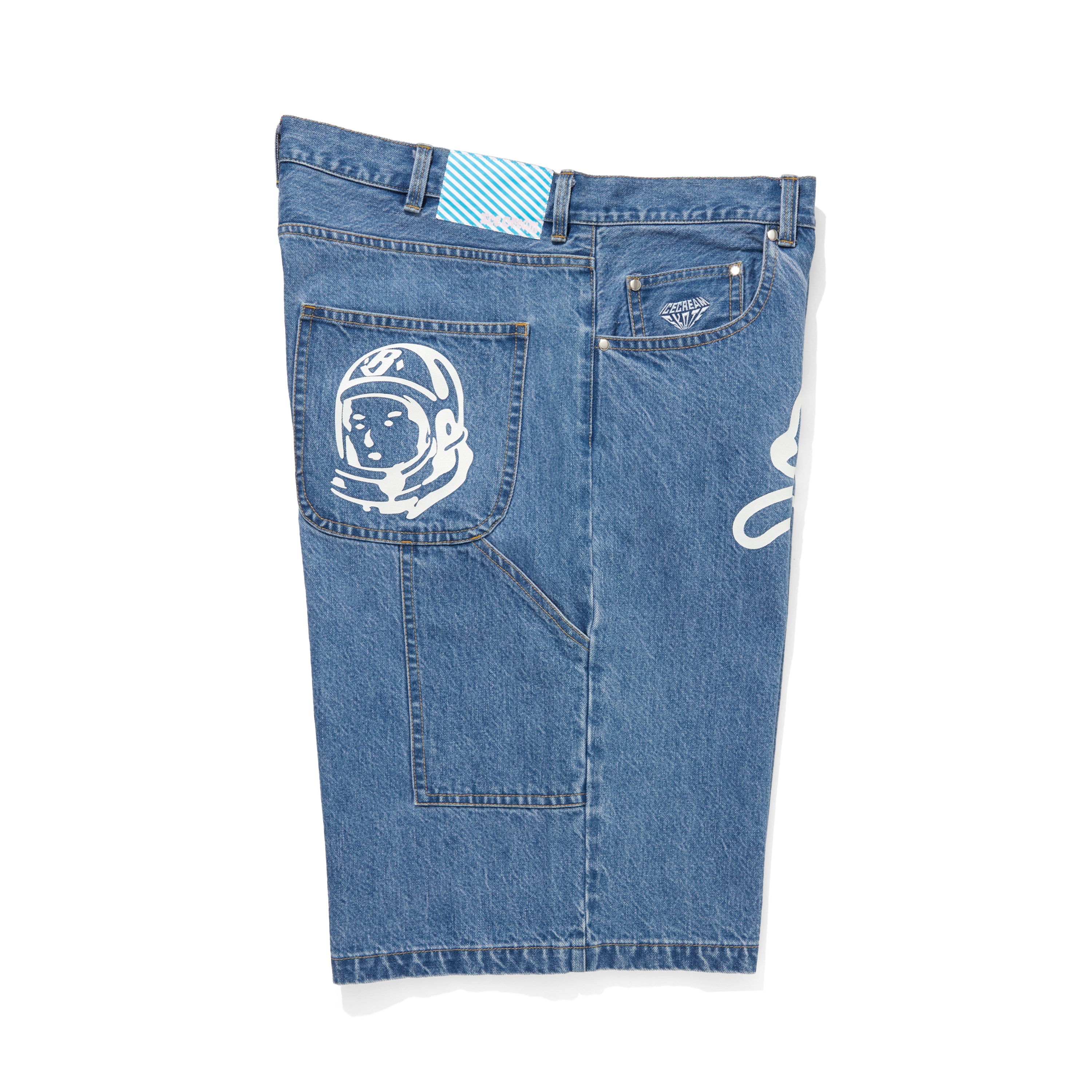 Load image into Gallery viewer, WASHED DENIM BAGGY SHORTS
