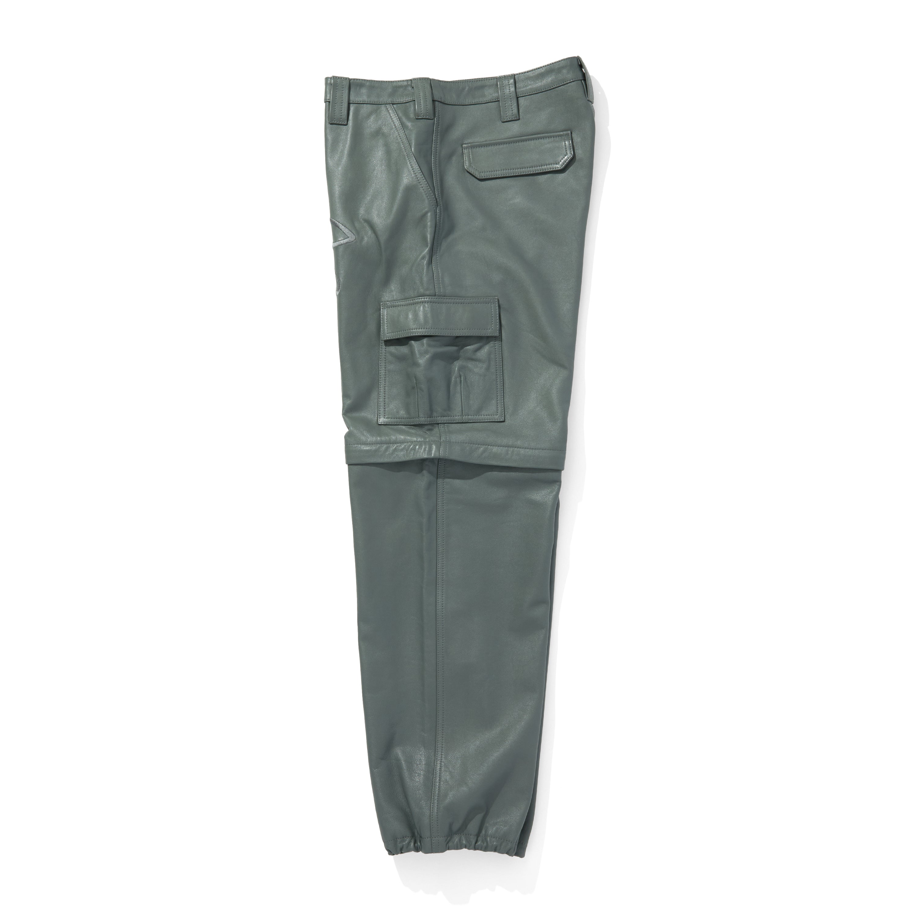 Load image into Gallery viewer, APPLIQUE LOGO LEATHER 2WAY CARGO PANTS
