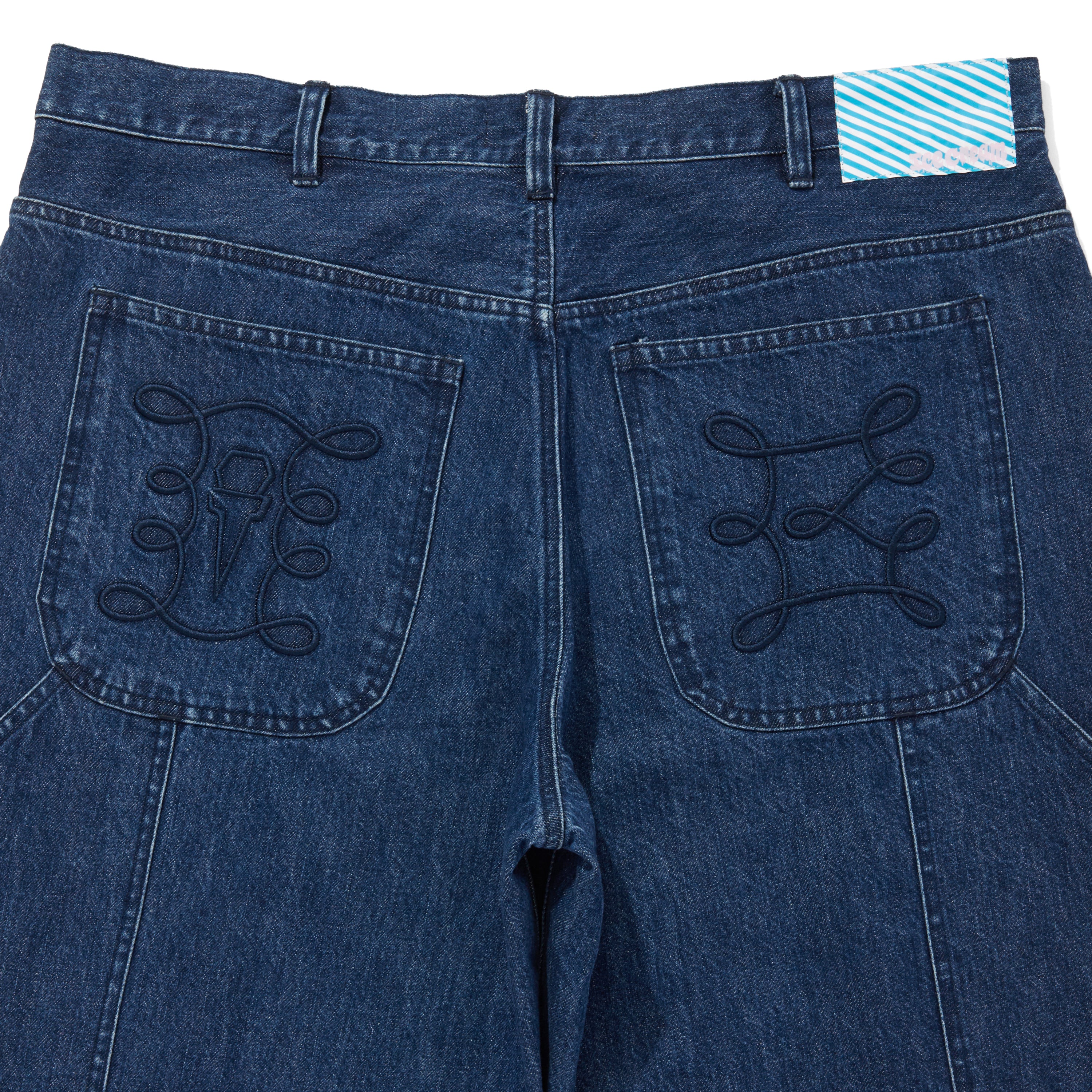Load image into Gallery viewer, APPLIQUE LOGO BUGGY DENIM PANTS
