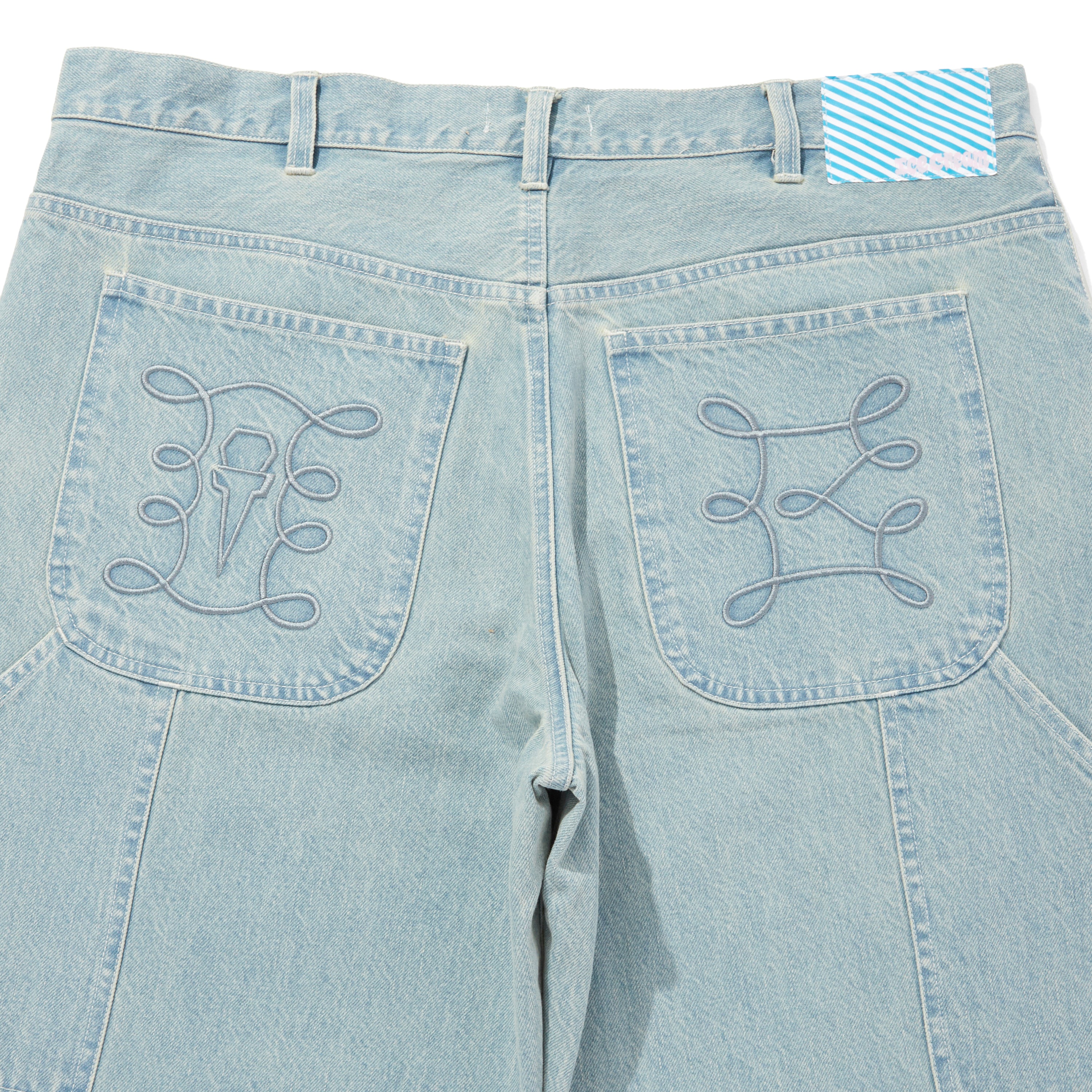 Load image into Gallery viewer, APPLIQUE LOGO BUGGY DENIM PANTS
