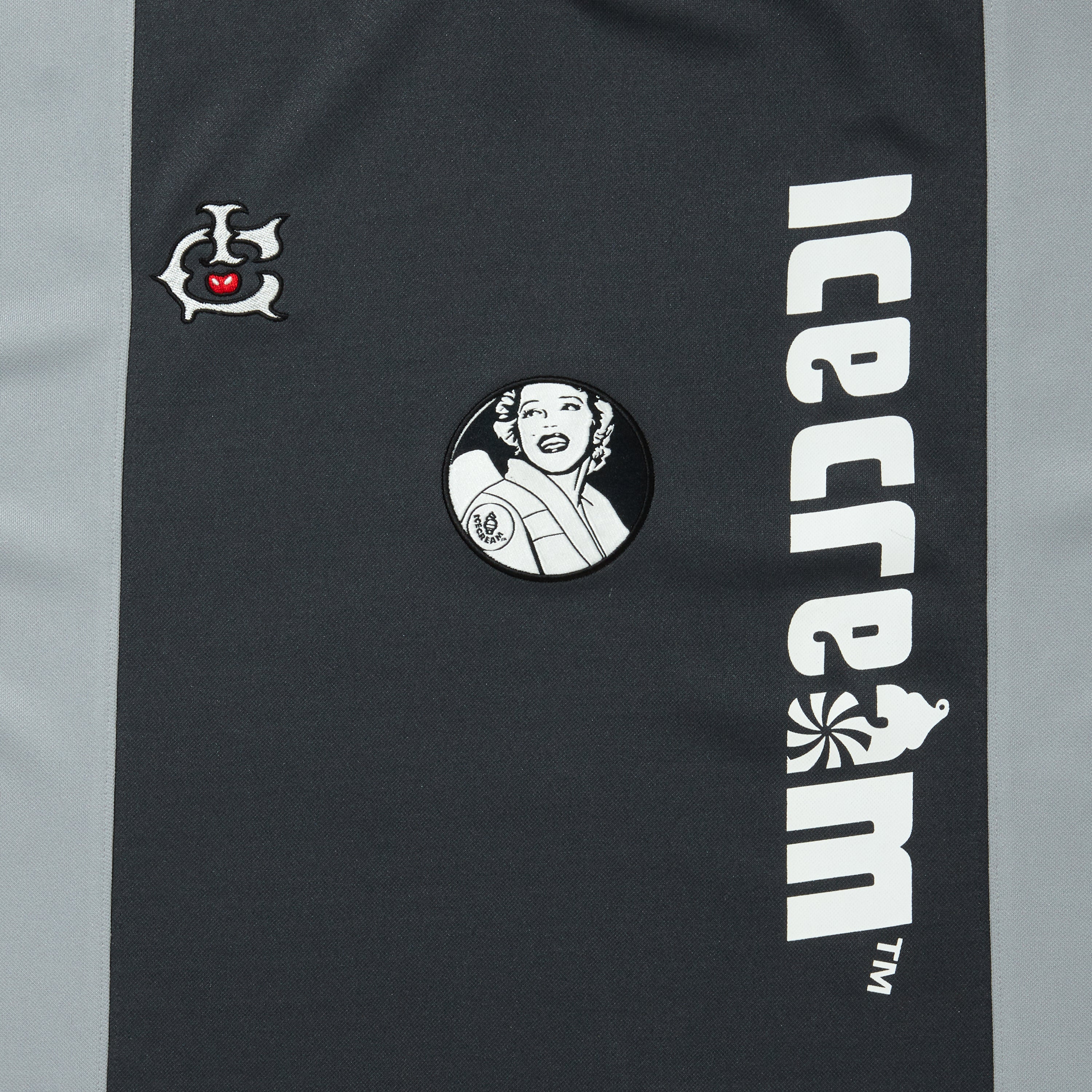 画像をギャラリービューアに読み込む, Football Shirt
