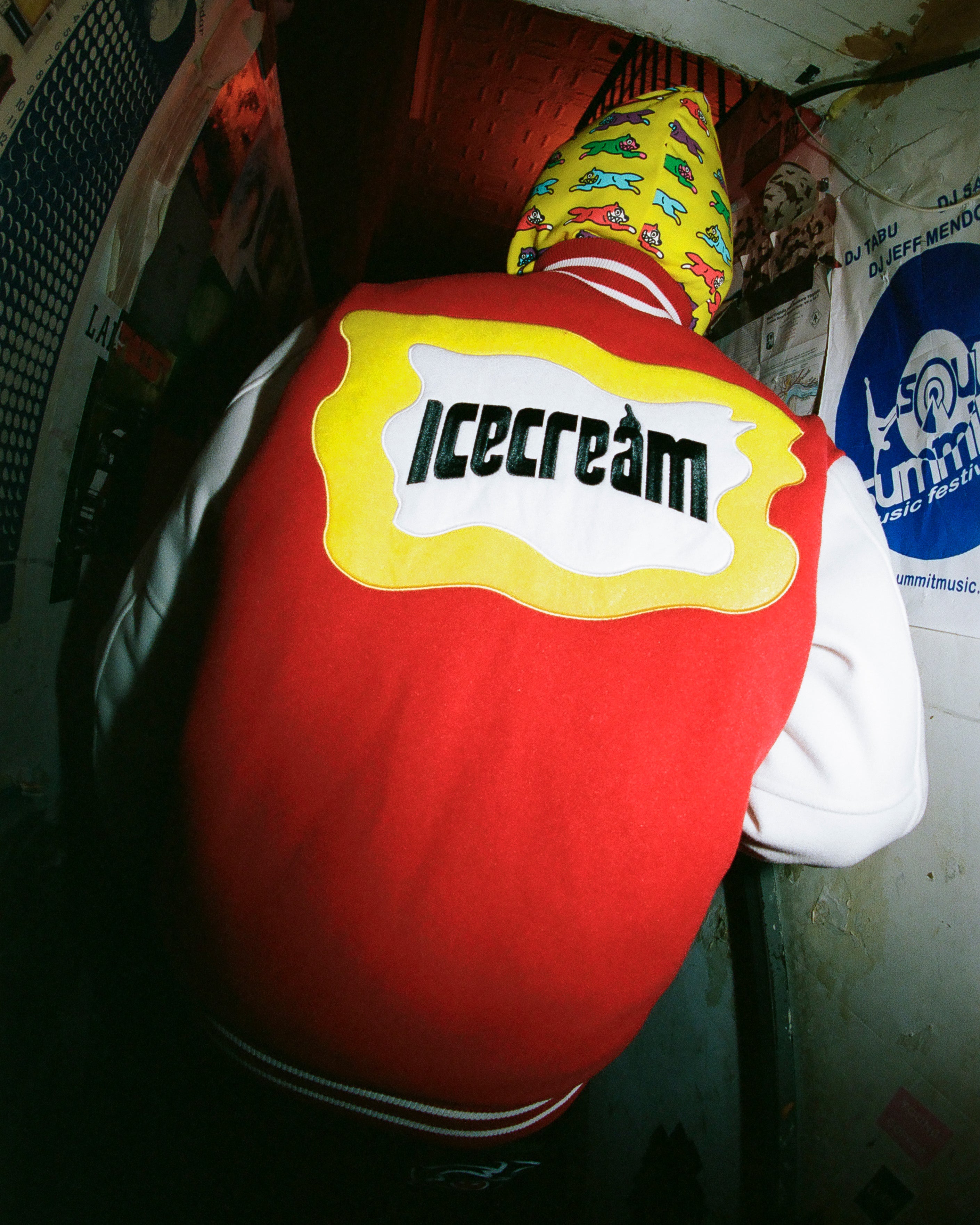 画像をギャラリービューアに読み込む, MR.ME TOO VARSITY JACKET
