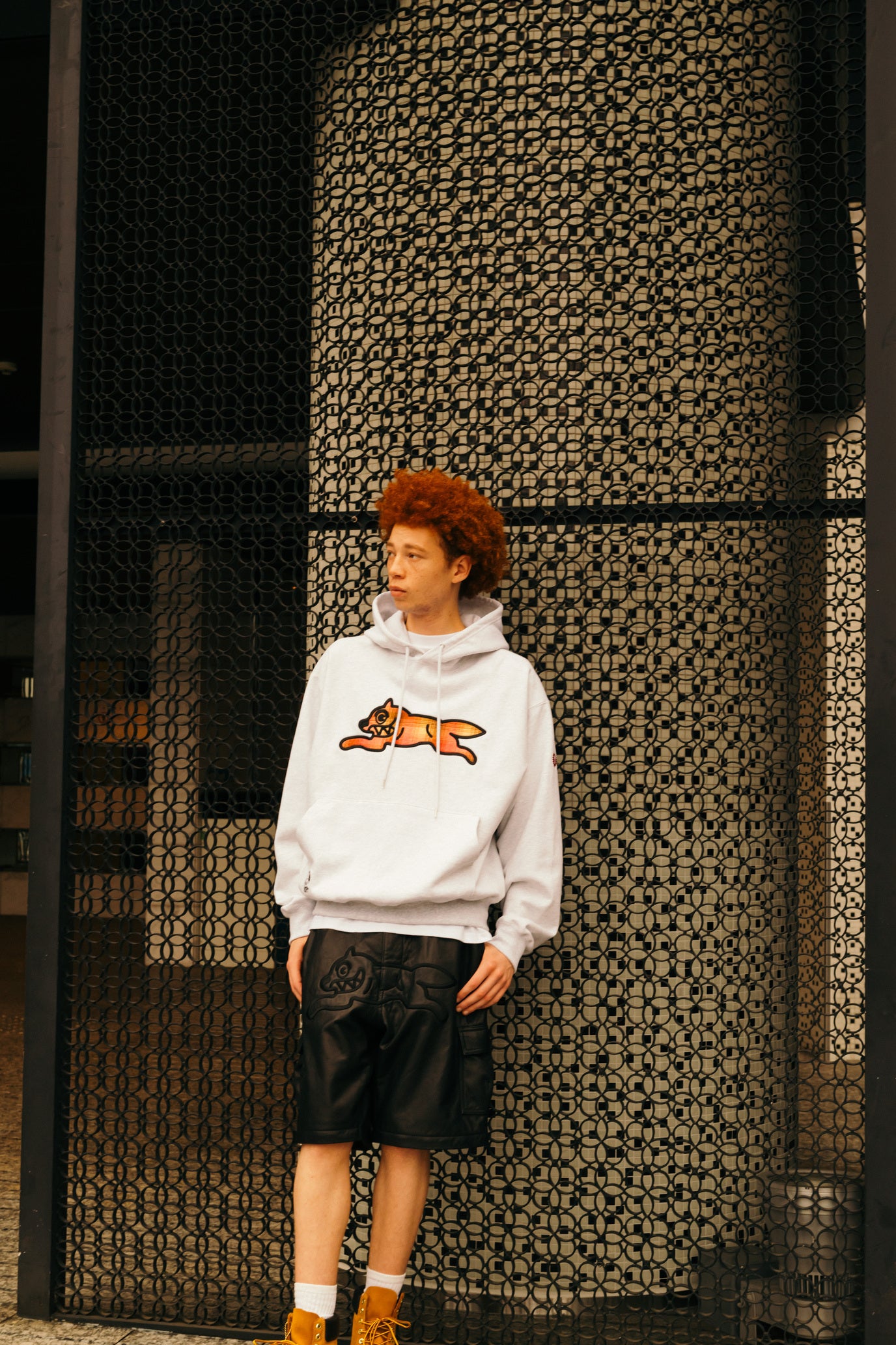 Load image into Gallery viewer, APPLIQUE LOGO HOODIE_RUNNING DOG
