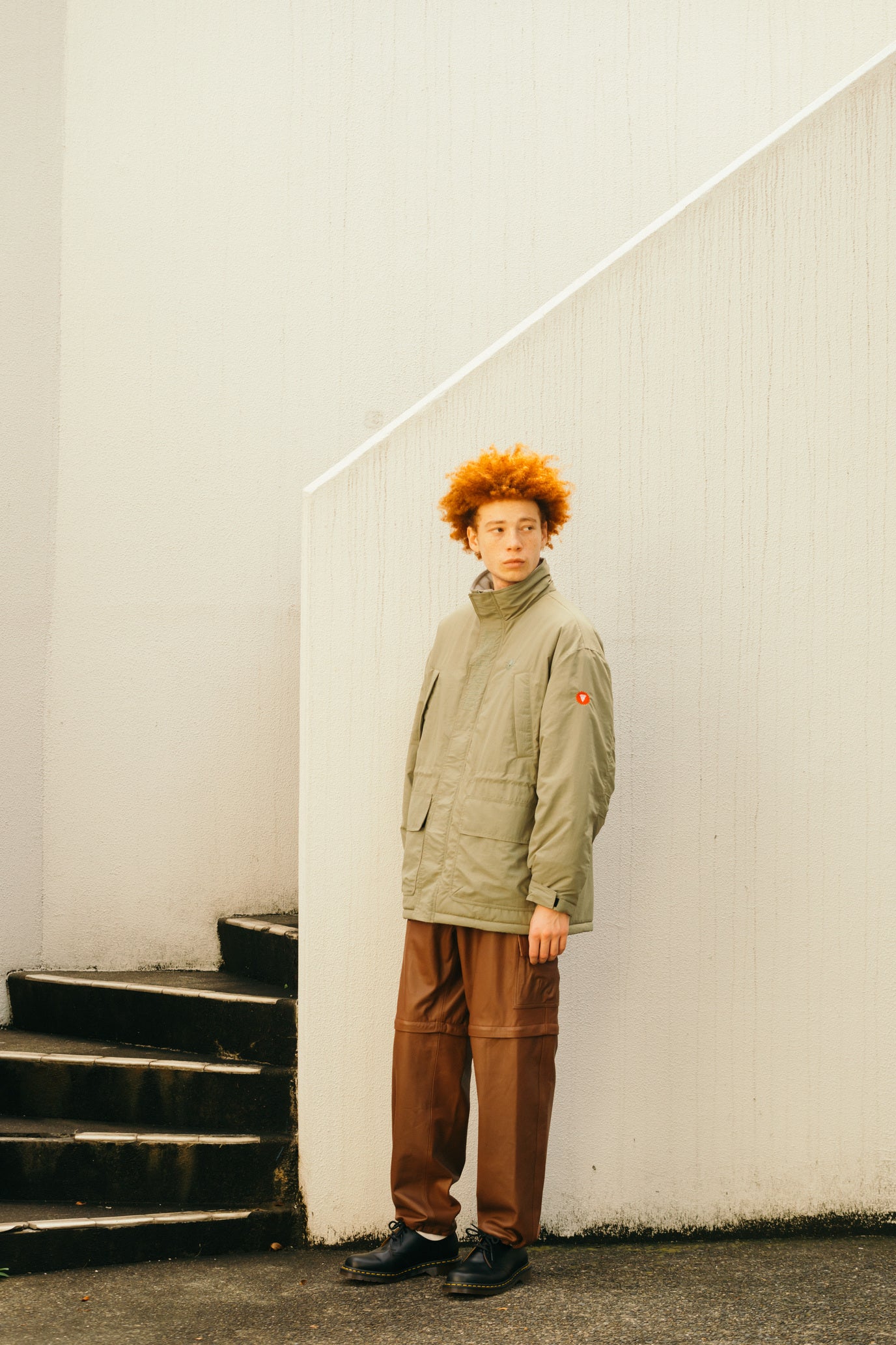 画像をギャラリービューアに読み込む, EMBROIDERED LOGO NYLON COAT
