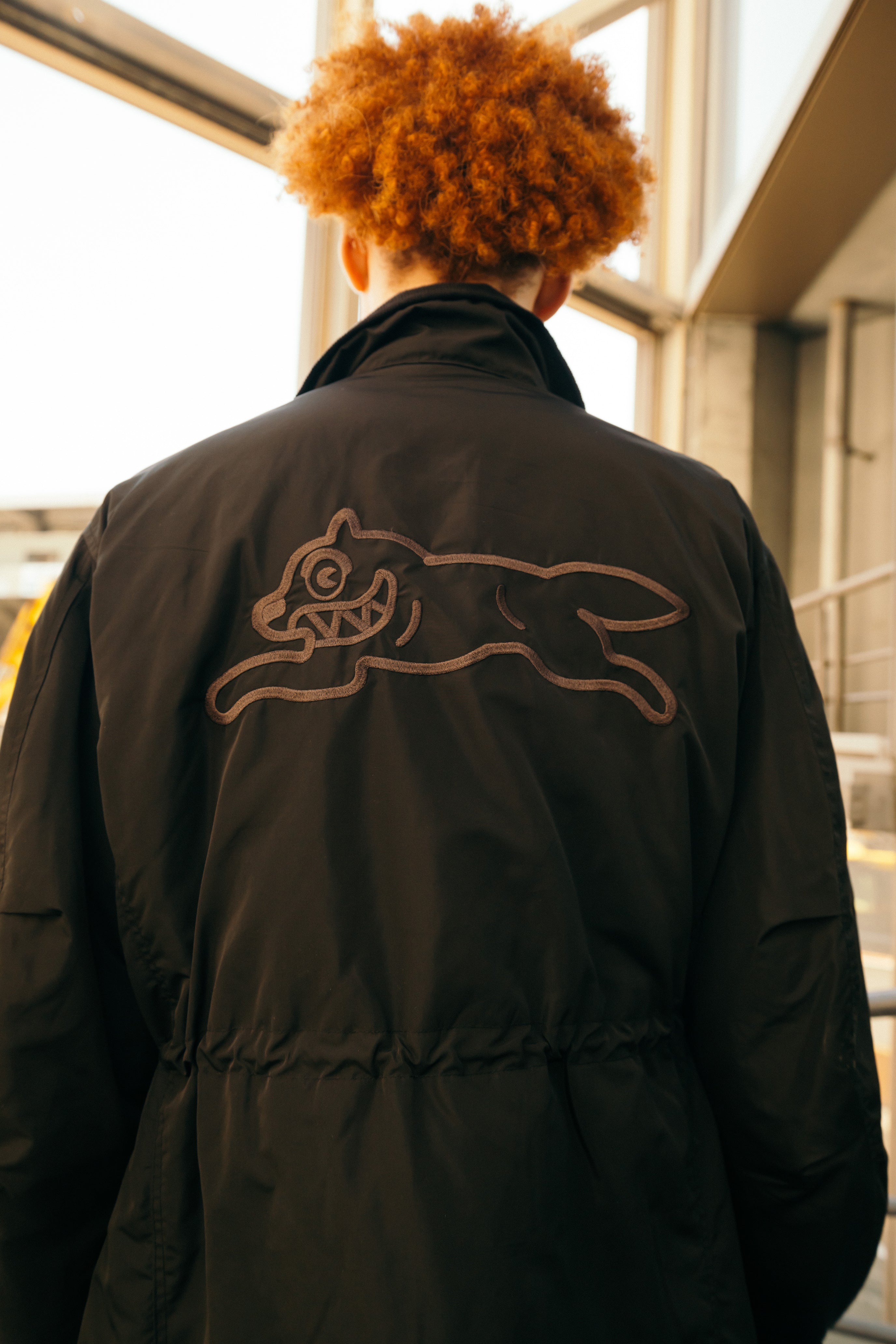 画像をギャラリービューアに読み込む, EMBROIDERED LOGO DOWN M-65
