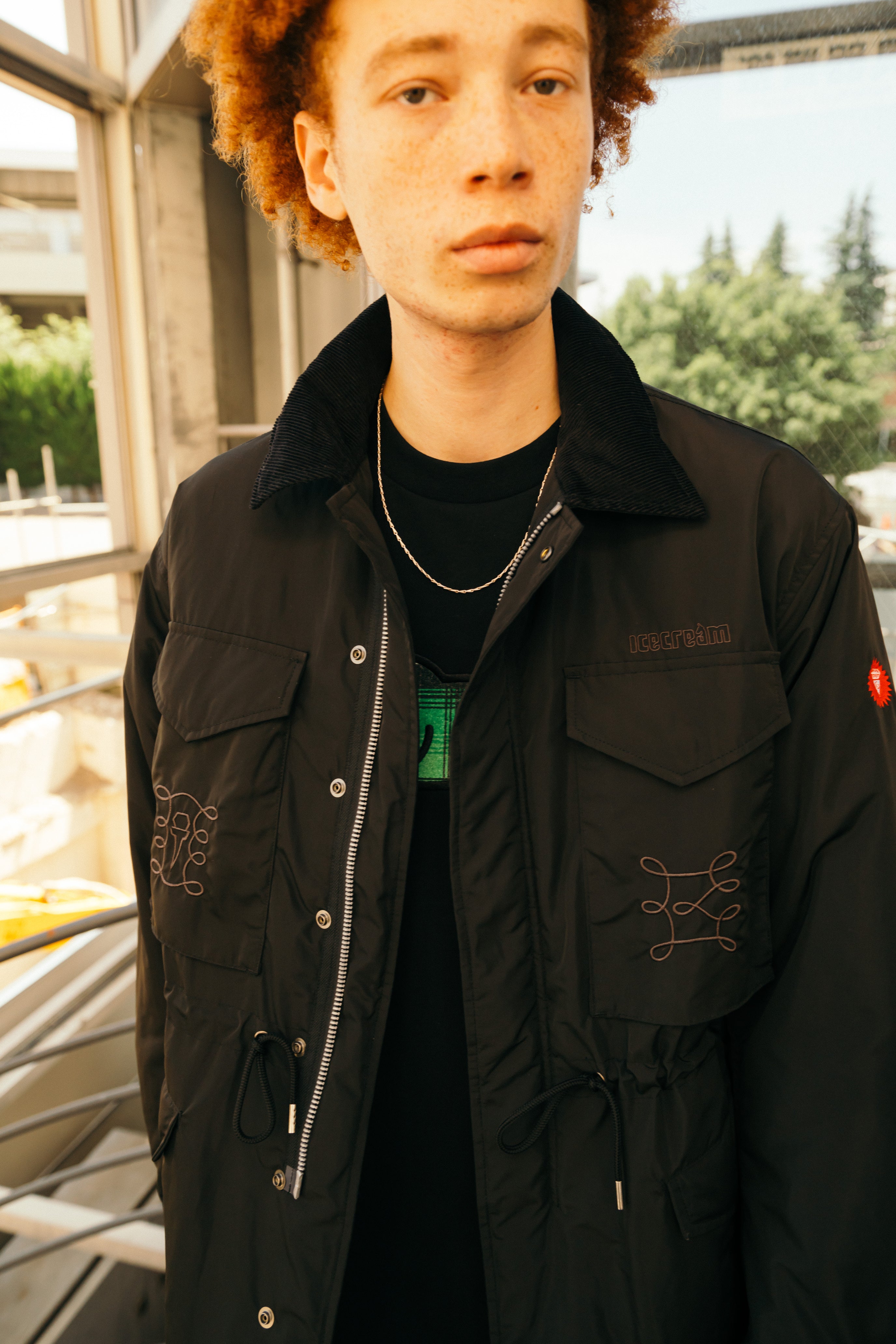 画像をギャラリービューアに読み込む, EMBROIDERED LOGO DOWN M-65
