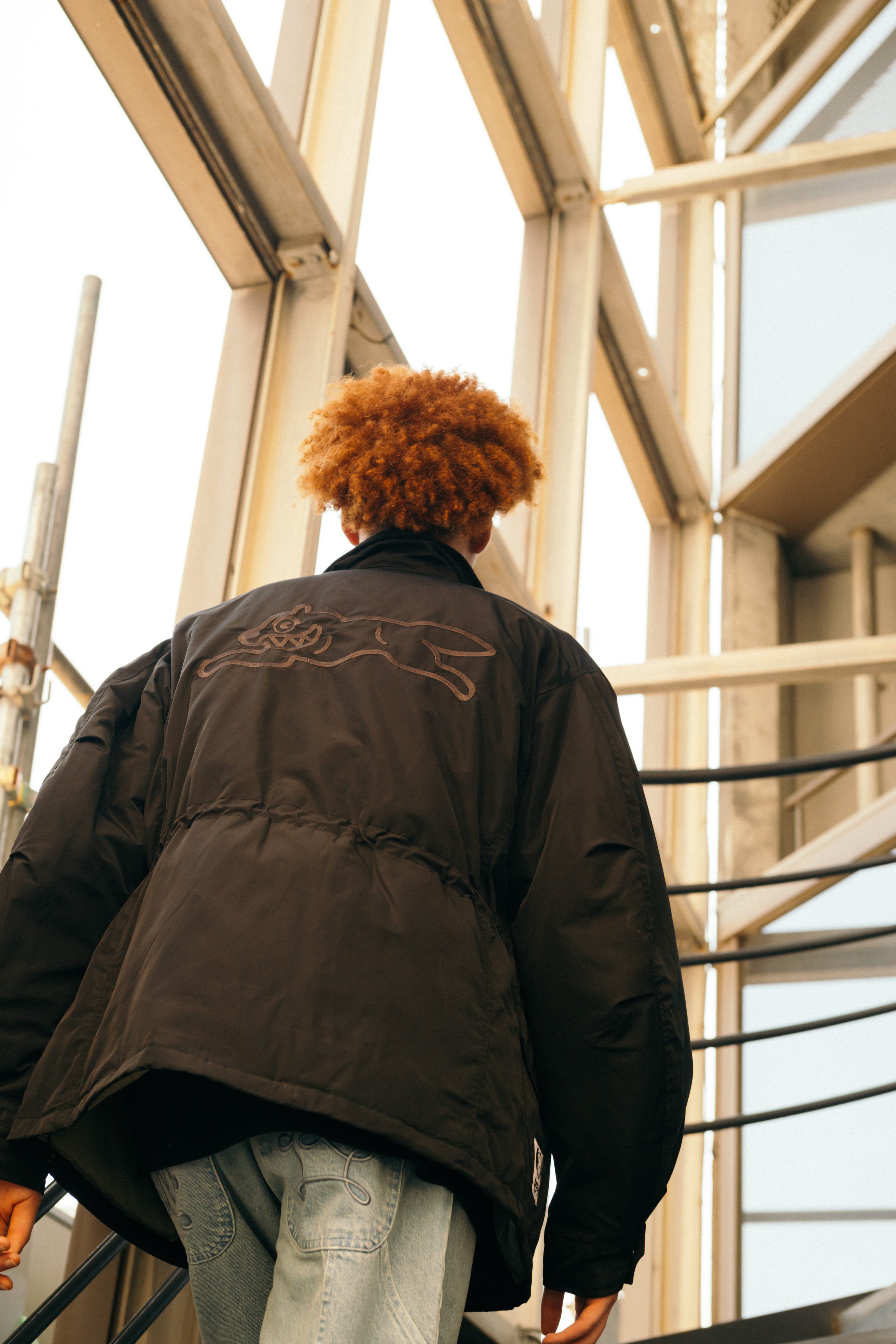 画像をギャラリービューアに読み込む, EMBROIDERED LOGO DOWN M-65

