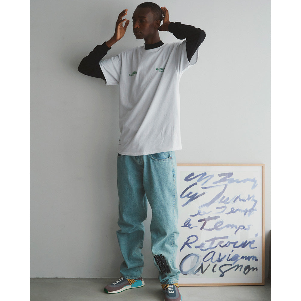 画像をギャラリービューアに読み込む, RELAX TAPERED DENIM PANTS
