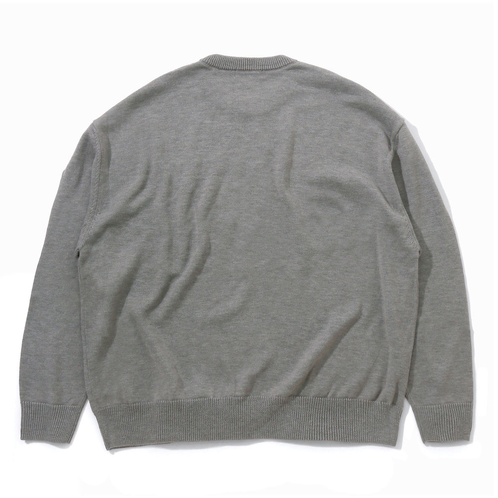 画像をギャラリービューアに読み込む, KNIT SWEATER WITH BADGE
