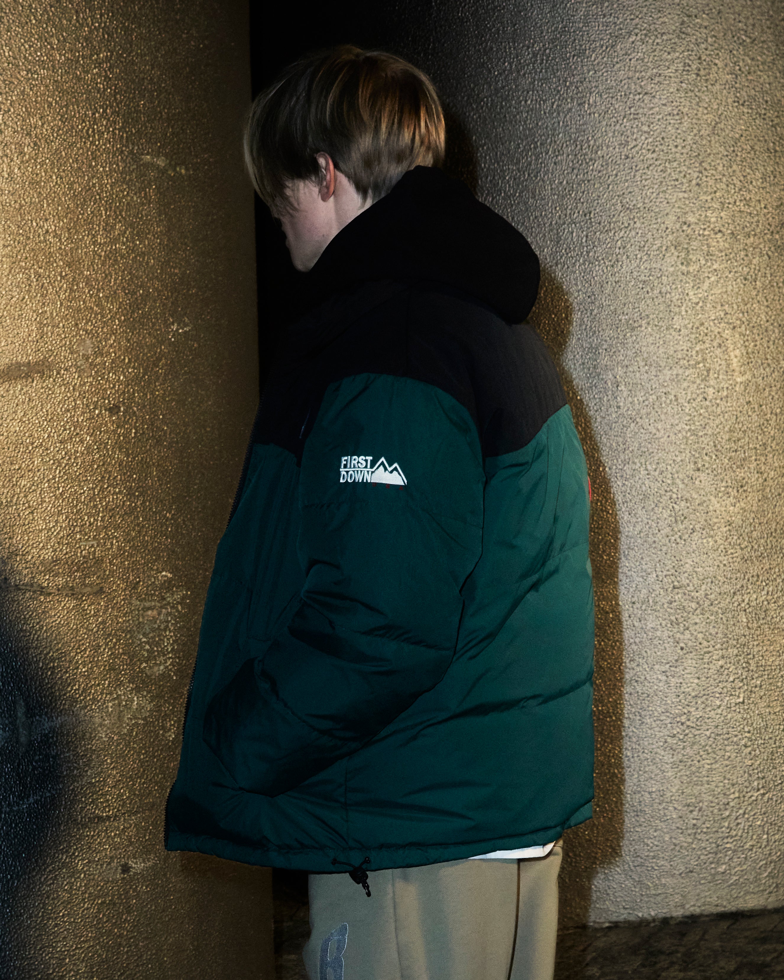 画像をギャラリービューアに読み込む, BILLIONAIRE BOYS CLUB x FIRST DOWN REVERSIBLE BUBBLE DOWN JACKET MICROFT®
